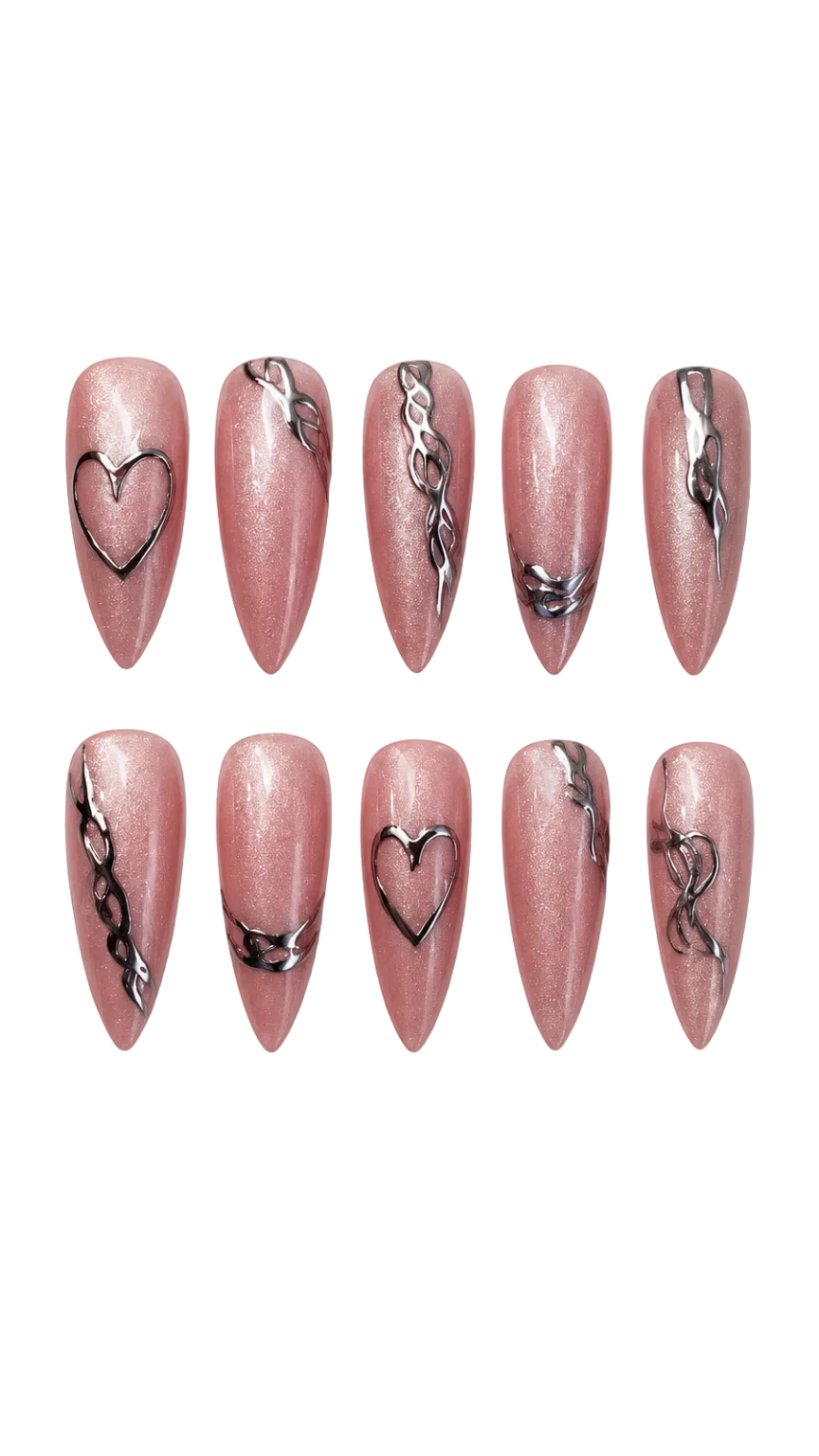 Nude Pink Chrome Heart Press-On Nägel