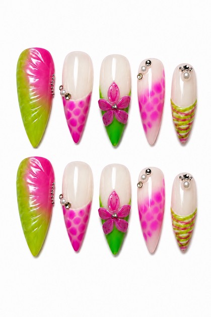 How to Remove Press-On Nails Without Damaging Your Natural Nails